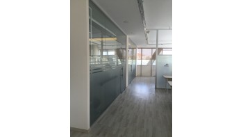 cam cama ofis bölme sistemleri